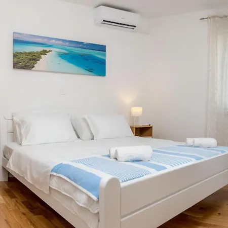 Modern House Private Pool & Jacuzzi Tatil Evi *