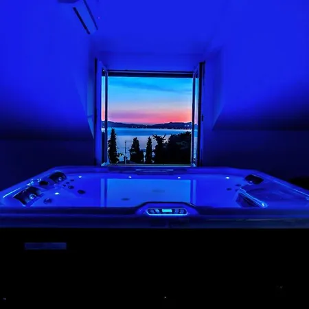 Modern House Private Pool & Jacuzzi Tatil Evi