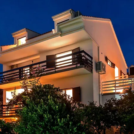 Tatil Evi Modern House Private Pool & Jacuzzi