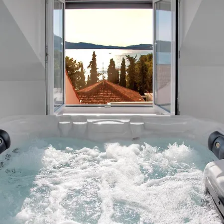 Tatil Evi Modern House Private Pool & Jacuzzi *